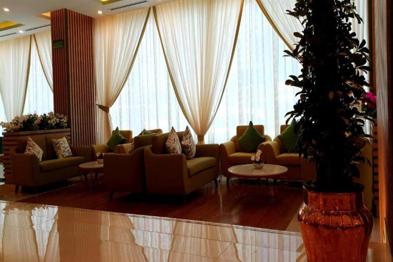 Jacob's Garden Hotel Dubai Buitenkant foto