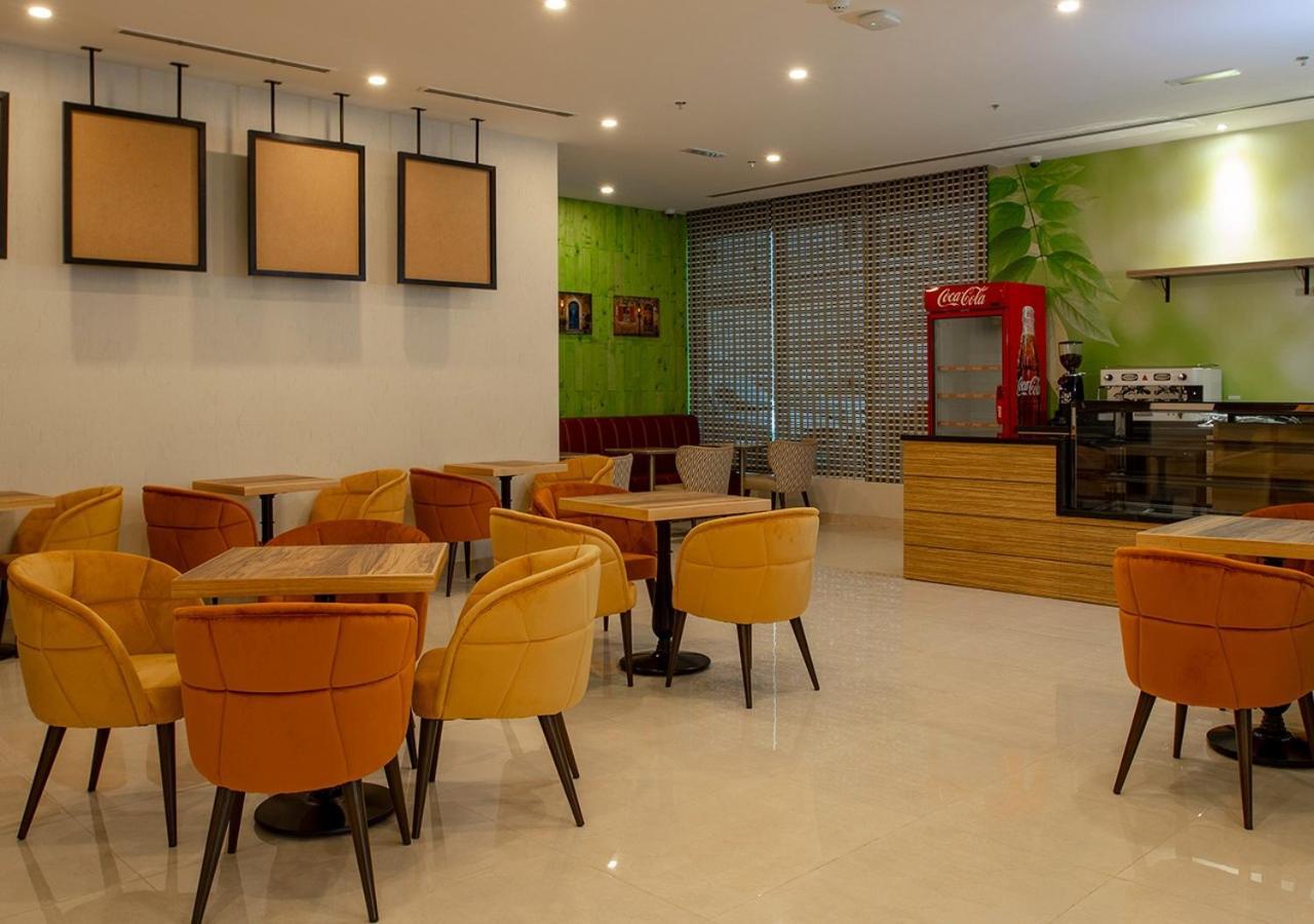 Jacob's Garden Hotel Dubai Buitenkant foto
