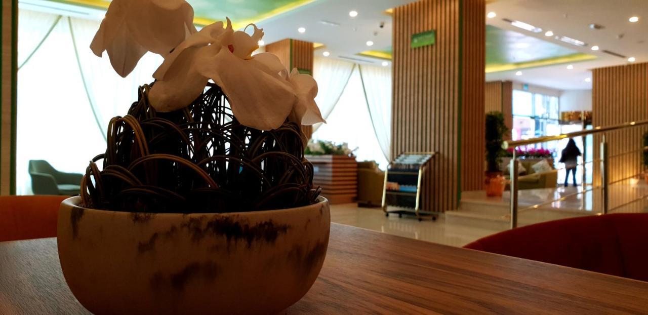 Jacob's Garden Hotel Dubai Buitenkant foto