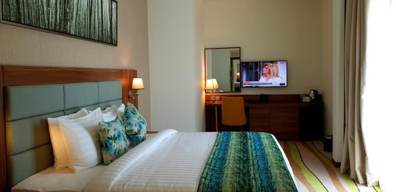 Jacob's Garden Hotel Dubai Buitenkant foto