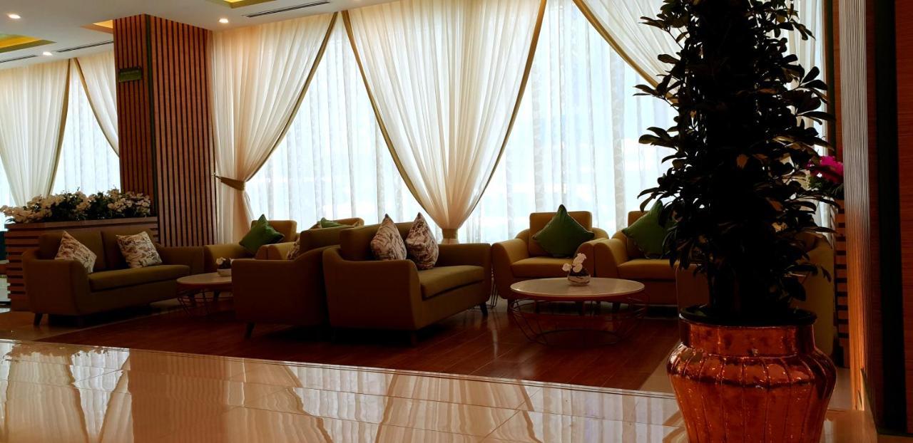 Jacob's Garden Hotel Dubai Buitenkant foto